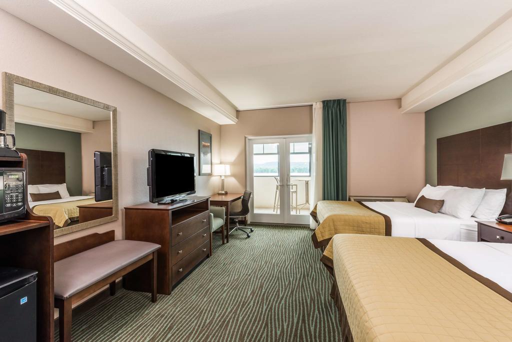 Baymont By Wyndham Bellevue Hotel Exterior foto